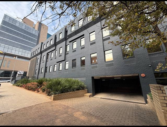 374M² OFFICE TO LET IN ROSEBANK